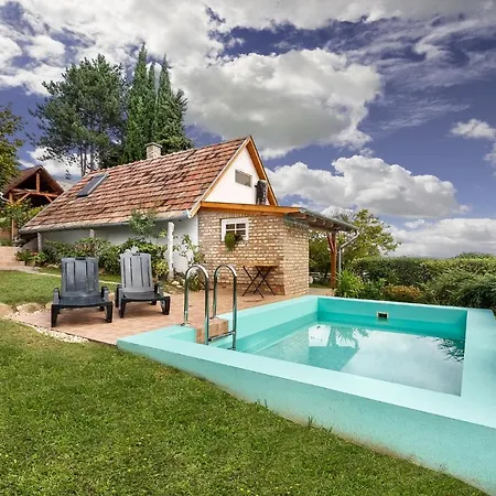 Schmidt Nyaralo Prázdninový dům